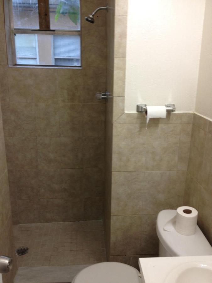1 Bedroom Apt Near Coconut Grove Miami Exterior photo